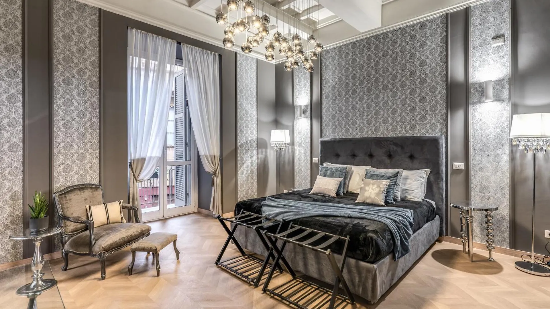 White Miracle Suite Rome