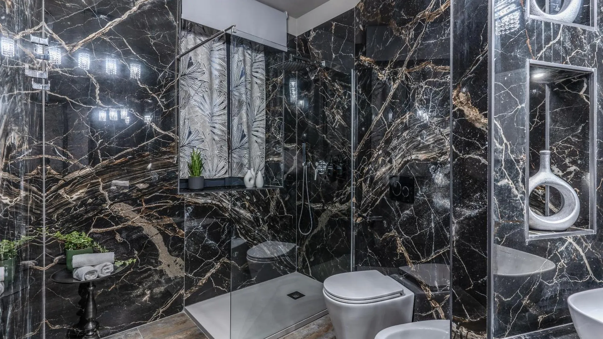 White Miracle Suite Rome Apartment