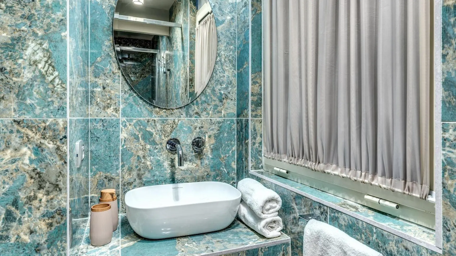 White Miracle Suite Rome